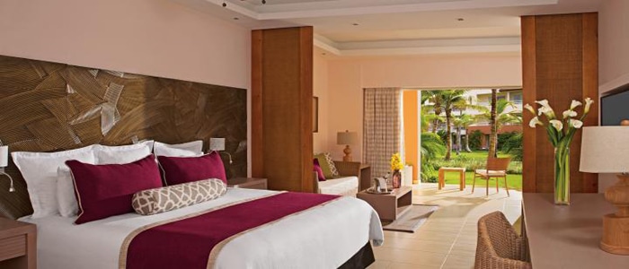 Secrets Royal Beach Luxury Punta Honeymoon Resort