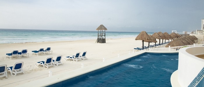 beach at golden parnassus cancun