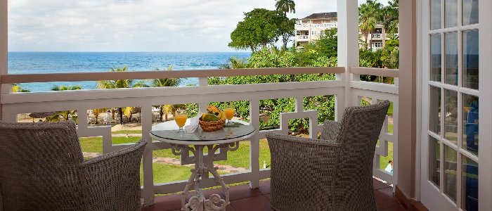 Couples Sans Souci includes private balconies and patios