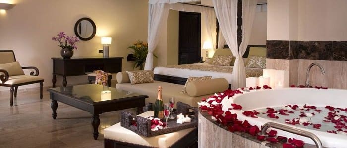 TRS Turquesa Romance Suites