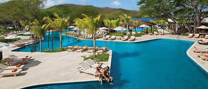 Dreams Las Mareas includes poolside service