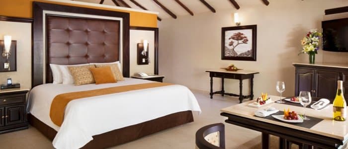 El Dorado Casitas Royale suites include room service