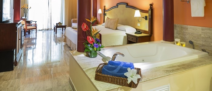 junior suite jacuzzi junior suite jacuzzi