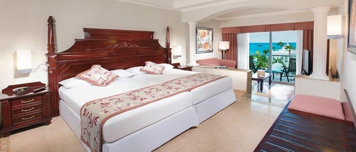 Riu Palace Las Americas includes luxury rooms and suites