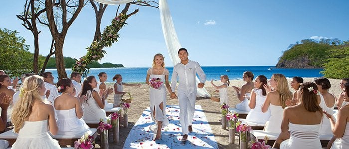 all inclusive destination wedding in Costa Rica at Dreams