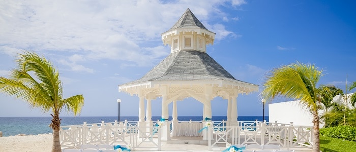 luxury-bahia-principe-jamaica-wedding