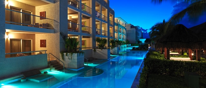 swim up suites at night