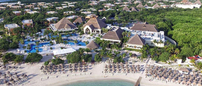 Bahia Principe Luxury Akumal | All-Inclusive Honeymoon Resort