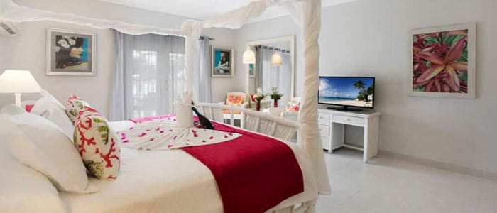 Oceanfront Honeymoon Suite Oceanfront Honeymoon Suite