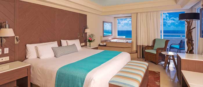 Master One Bedroom Ocean view Panama Jack Cancun