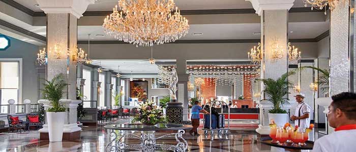 Your luxury honeymoon or vacation awaits