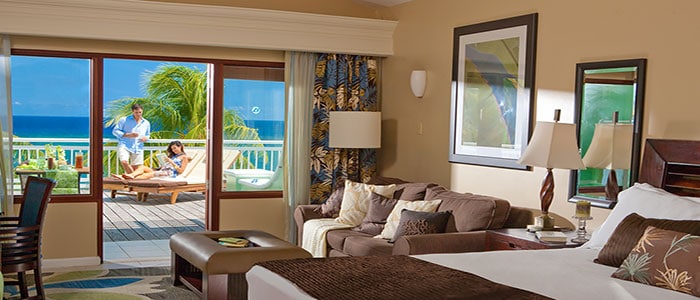 Greek Honeymoon Beachfront Concierge Terrace Suite Double - HTD