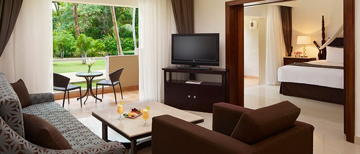 Preferred Club Honeymoon Suite with Jacuzzi