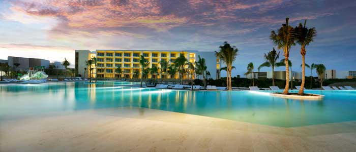 Book your honeymoon at Grand Palladium Costa Mujeres today!