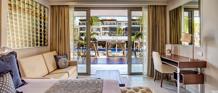 Luxury Swim Out Suites