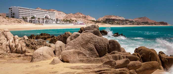 Beautiful oceanfront resort in Los Cabos
