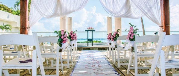 Book your destination wedding at Now Emerald Cancun