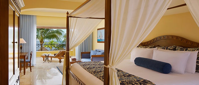 Preferred Club Junior Suite Ocean Front
