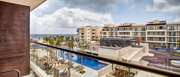 Luxury Suites ocean views pool views