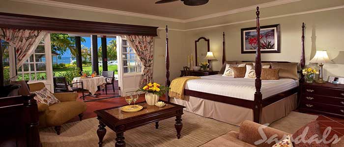 Honeymoon Beachfront Butler Suite - HS