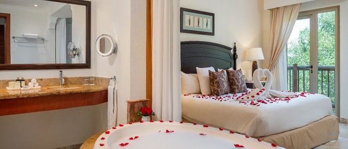 Silver Jr Suite - book your honeymoon today