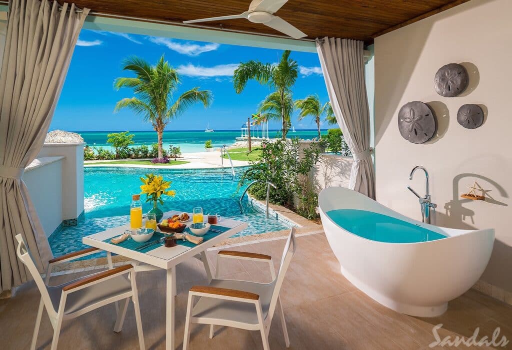 sandals honeymoon swim up