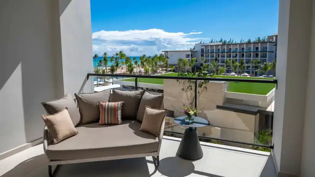 Hyatt-Zilara-Cap-Cana-P094-Ocean-View-Junior-Suite-Balcony-1024×576