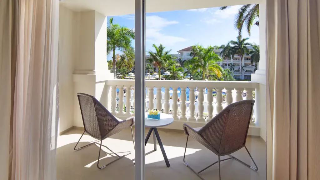 Hyatt-Ziva-Rose-Hall-P375-Resort-View-Double-Balcony.16×9 (1)