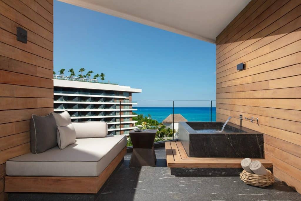 Secrets-Moxche-Preferred-Club-Junior-Suite-Ocean-View-Terrace