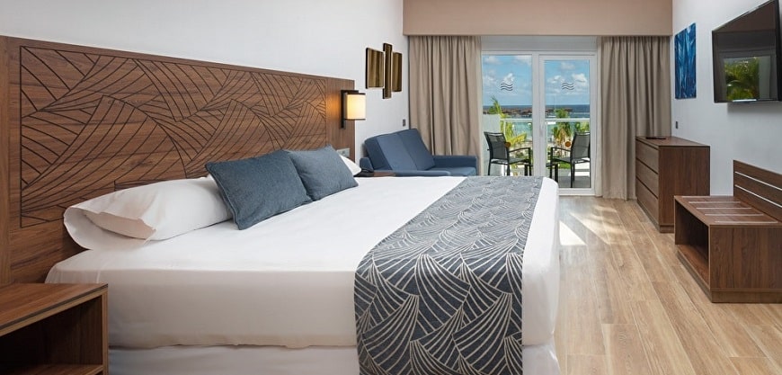riu-montego-bay-partial-oceanfront-room