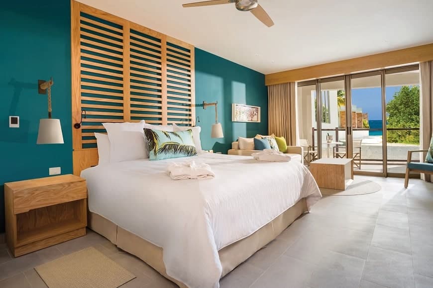 Dreams-Natura-Preferred-Club-Junior-Suite-Partial-Ocean-View-