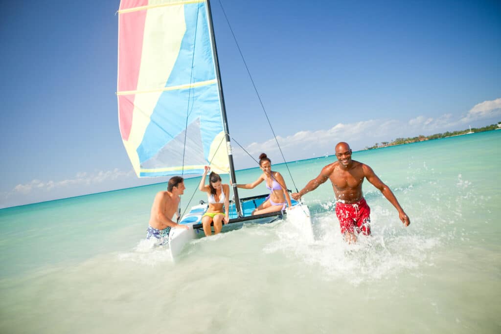couples-negril-hobie